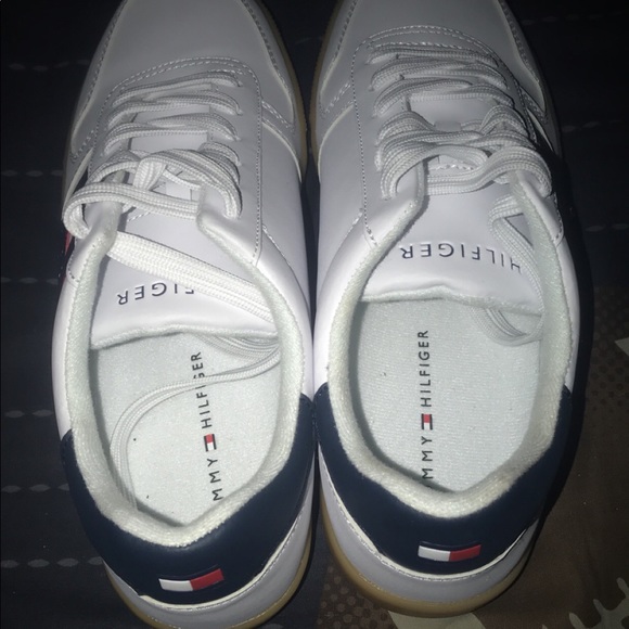 Tommy - Picture 3 of 6